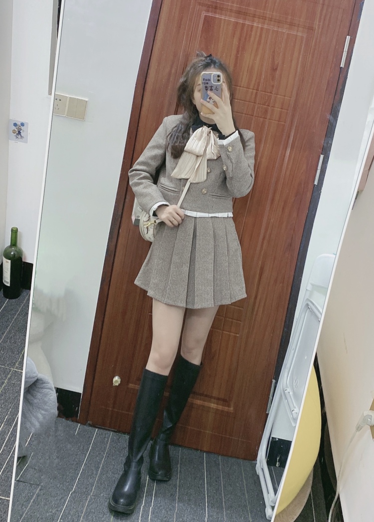 小小👧-广东省·茂名市·电白区--本人性格开朗  准备交图 善于沟通 可以接淘宝 拼多多 其他 会P图