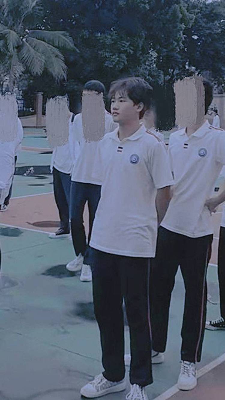#🏀-广东省·东莞市·大朗镇--身高172 体重130 接寄拍 送拍 会p图 会化妆 出图快 服装帽子鞋子配饰皆可