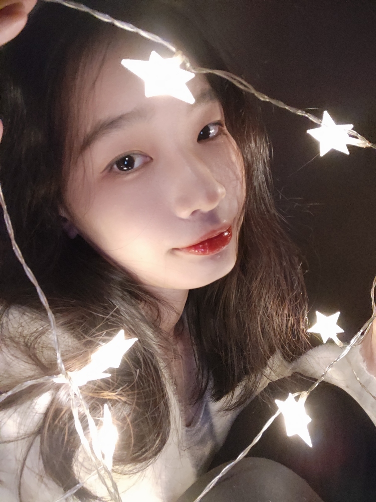琪琪-广东省·广州市·荔湾区-抖音,微博,***-可接耳饰,衣服,裙子等
本人玩***,抖音较多可进行种草,也会剪辑视频,有设备进行拍照。