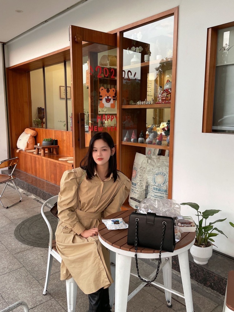 麻辣儿-广东省·汕头市·潮南区--接寄拍,本人身高165.体重101
平时爱好拍照 穿搭风格比较多变