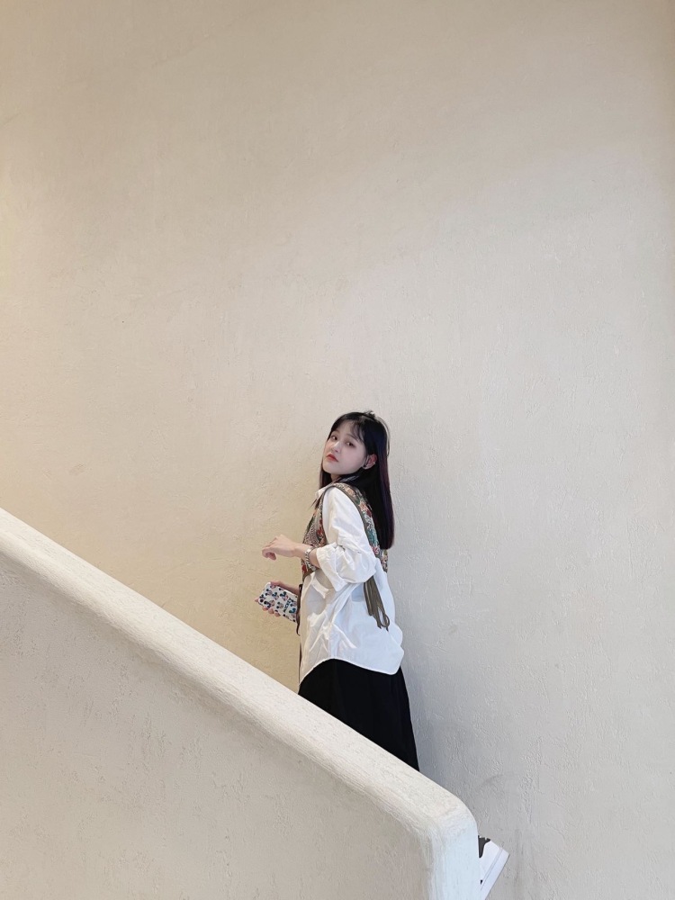 麻辣儿-广东省·汕头市·潮南区--接寄拍,本人身高165.体重101
平时爱好拍照 穿搭风格比较多变