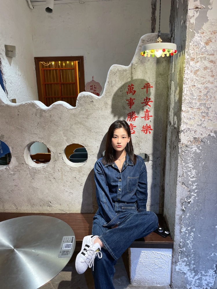 麻辣儿-广东省·汕头市·潮南区--接寄拍,本人身高165.体重101
平时爱好拍照 穿搭风格比较多变
