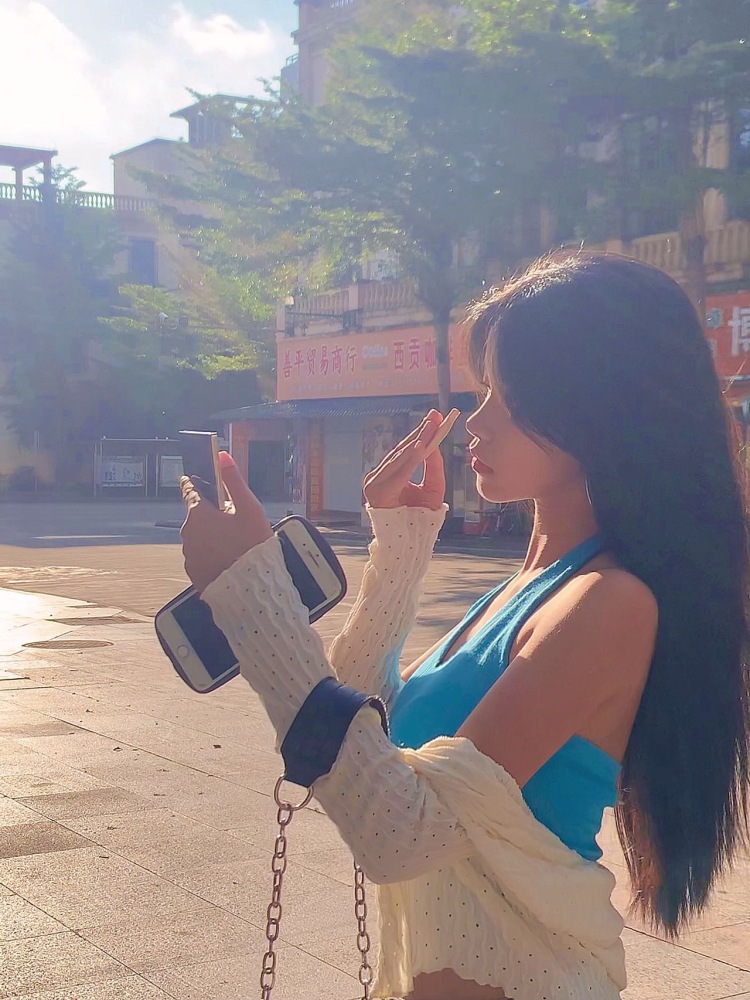 马蹄TTtt-广西壮族自治区·防城港市·东兴市-快手-喜欢拍照有点粉丝有点流量的素人,会p图,有镜头感,任何风格都适合,声乐特长生。接寄拍,买家秀,寄拍详情,平面模特,探店打卡,商业演出,商品推广,免费试用。