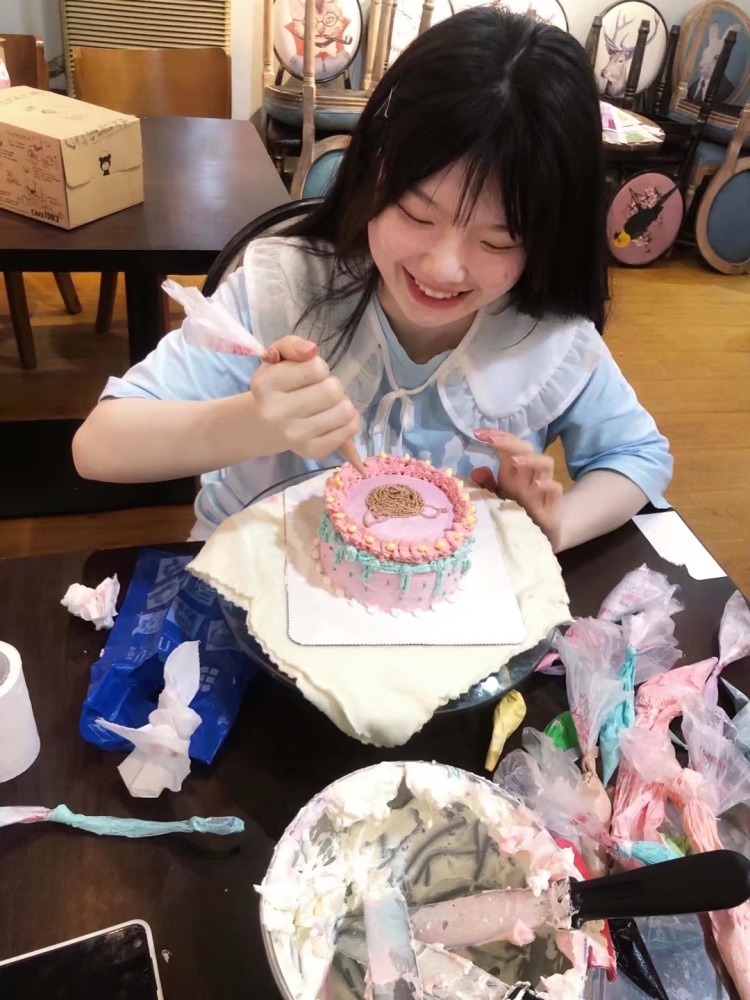XfovikL9_-广西壮族自治区·柳州市·城中区-微博 *** 一罐-会拍照 会修图 常用***有一定的浏览,喜欢探店打卡拍美美的照片,