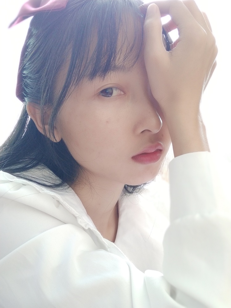 花忆-广西壮族自治区·南宁市·西乡塘区-抖音,***-新人,做过服装设计,现任职推广运营,广告设计,摄影剪辑,喜欢摄影,会修图,会剪辑视频,喜欢设计,喜欢画画,爱追求完美,接拍买家秀,种草,开箱测评,视频推广,前期可免费接拍