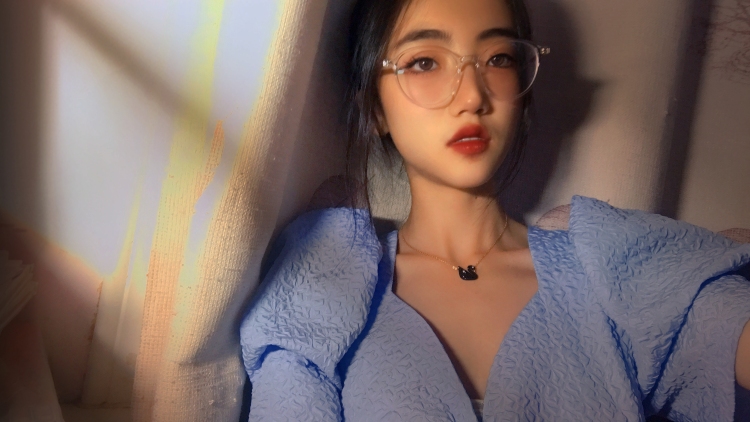 Dreamboat.-辽宁省·大连市·甘井子区-抖音，某红薯-可以进行买家秀、淘宝淘宝逛逛种草
年龄18，会修图，有唱歌的功底，时间自由