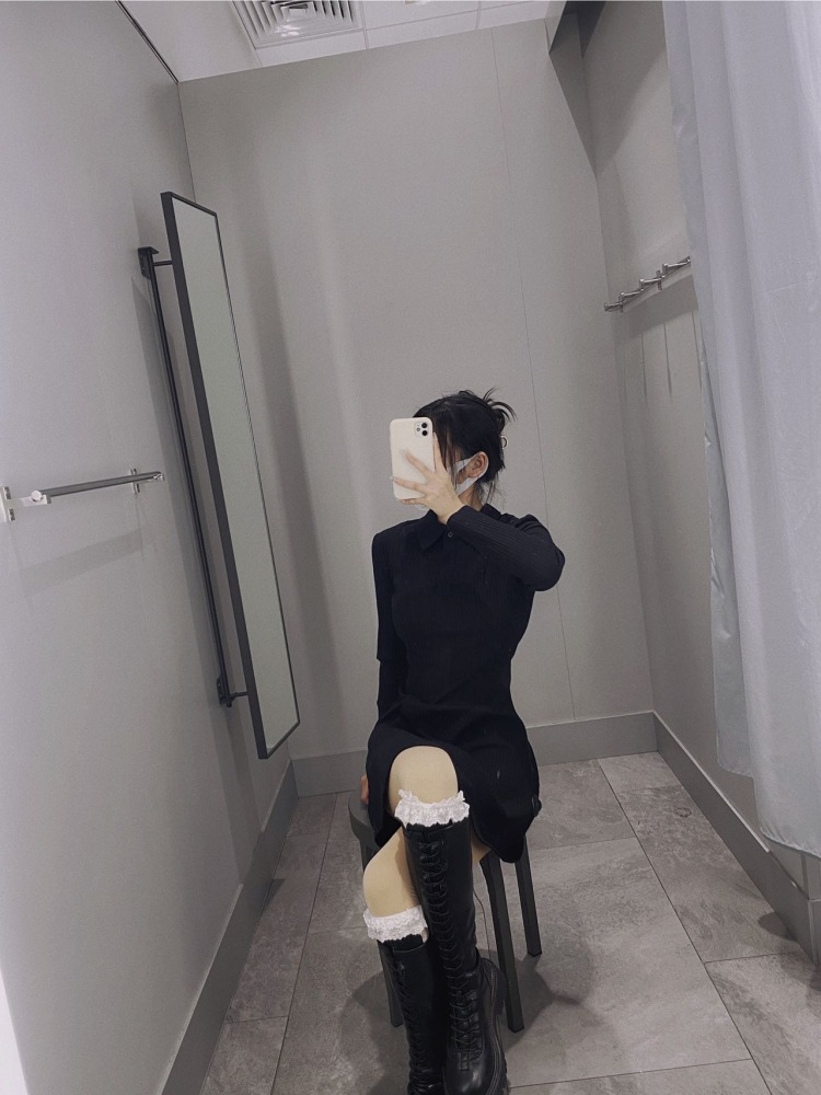不恋爱-河南省·商丘市·睢阳区-抖音 某红薯 快手-素人 19岁 158身高 90斤 微胖点 想要接一些寄拍的单子 学生族 喜欢拍照 在校无聊 又想做点什么 所以想尝试一下这个网拍 需要的可以联系我 谢谢啦