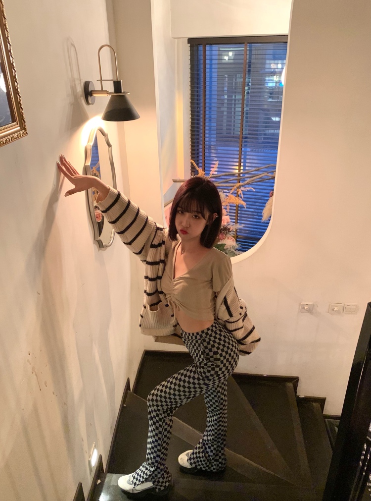 一块沙琪马🍪-北京市·北京市·房山区--身高:168 体重:90
可接寄拍、接同城探店、编辑文本能力强