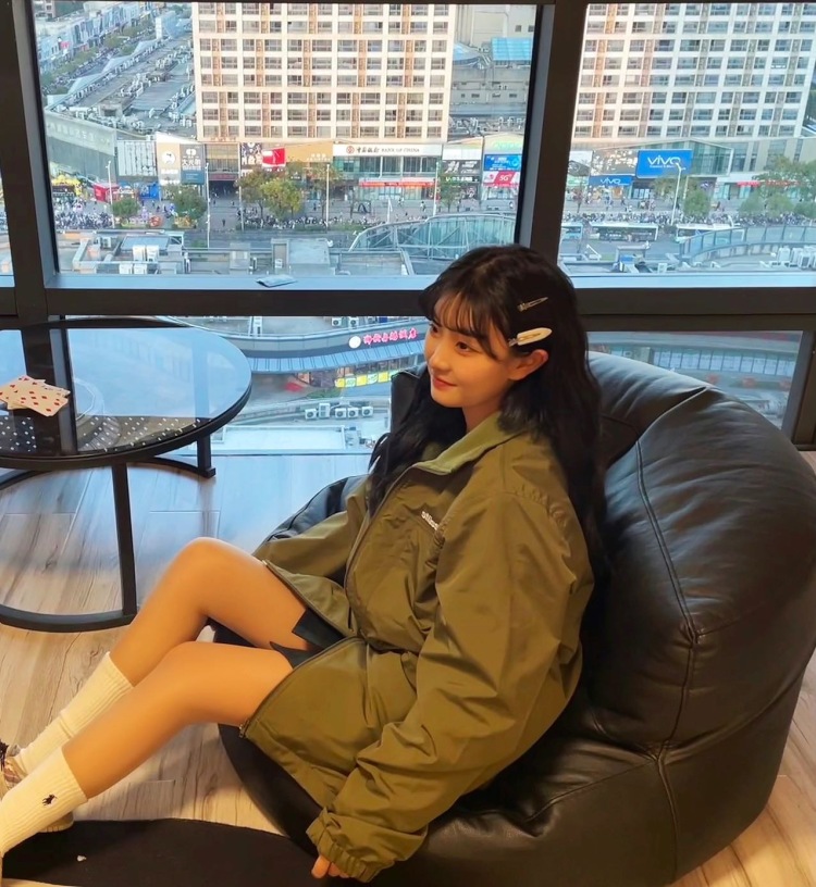 他的讲义-江西省·景德镇市·乐平市-快手:你的讲义 微博:贰也·-接寄拍 买家秀 开箱测评 免费试用
接服饰 鞋子 饰品 化妆品
擅长跳舞 化妆 拍照修图 时间自由