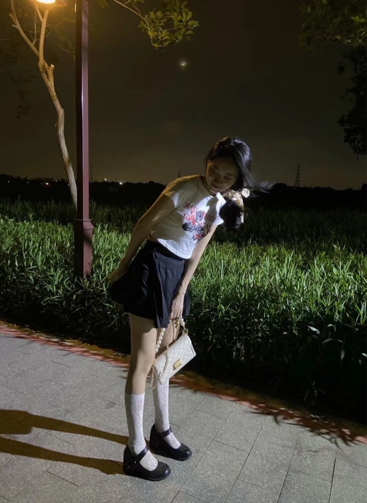 奈奈生-广东省·广州市·增城区--接寄拍
接服饰 包包 鞋子 饰品均可
身高163 体重86斤,时间充裕