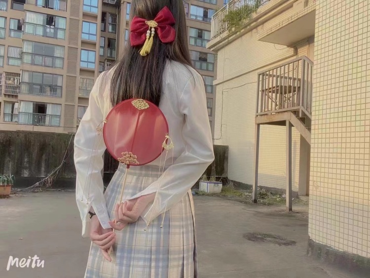 奈奈生-广东省·广州市·增城区--接寄拍
接服饰 包包 鞋子 饰品均可
身高163 体重86斤，时间充裕