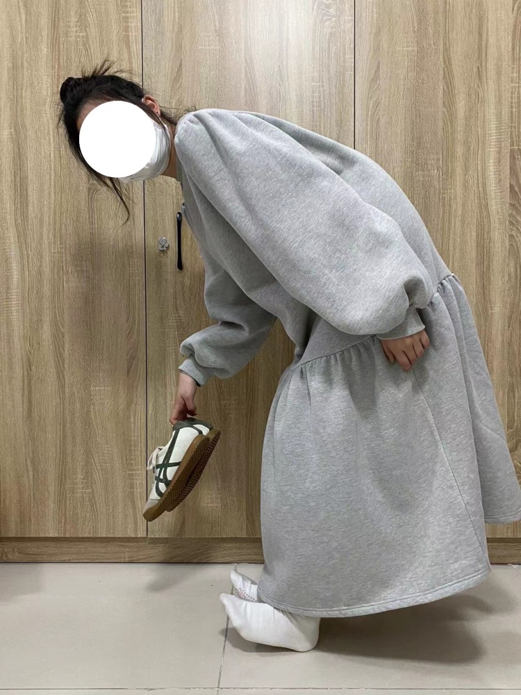 我不会生气-江苏省·扬州市·邗江区-抖音 某红薯 快手-身高168
体重105
鞋码38
可接寄拍 拍照清晰 出片快‼️
适合简约 韩系 复古 宽松慵懒风格 但大部分风格皆可尝试
衣服鞋子包包都可以接受哦～