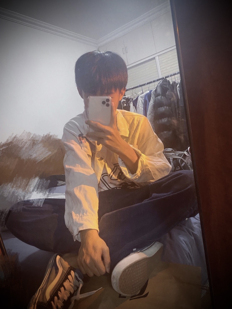 ㅤ記得k-山东省·潍坊市·昌乐县--接寄拍衣服👔👖👢🎒
擅长对镜照户外照 会精修p图
抖音热度累计4w
