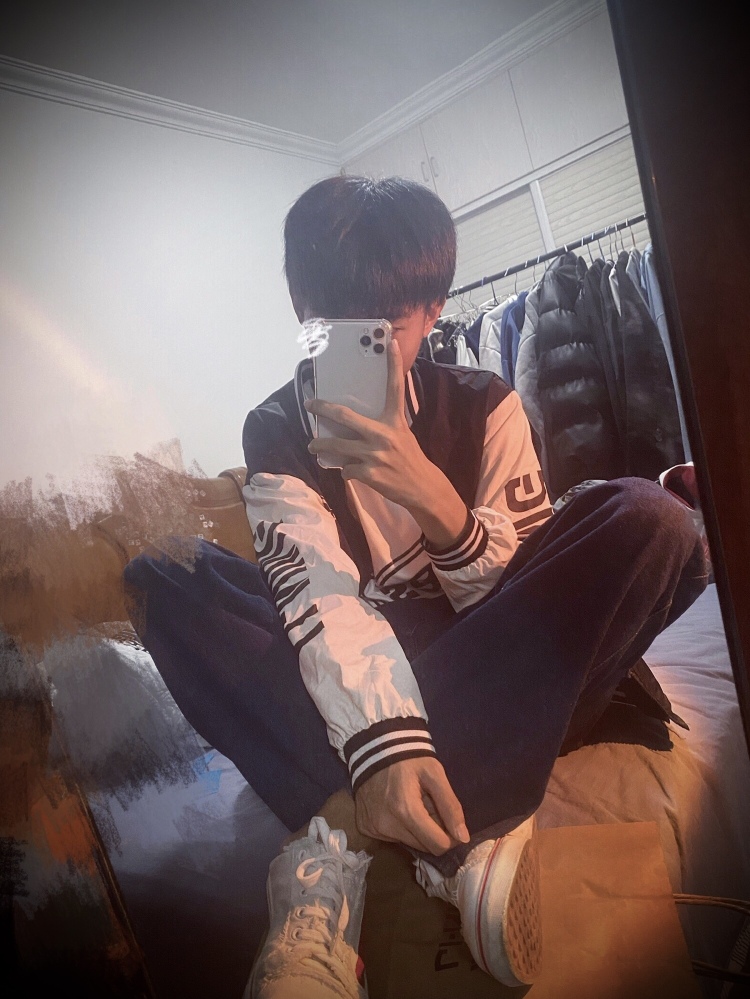 ㅤ記得k-山东省·潍坊市·昌乐县--接寄拍衣服👔👖👢🎒
擅长对镜照户外照 会精修p图
抖音热度累计4w