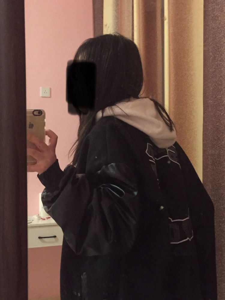 DAlYUHUAN-江西省·南昌市·南昌县--初中生 身高167体重104喜欢拍照 喜欢酷酷的风格 接单找我哟