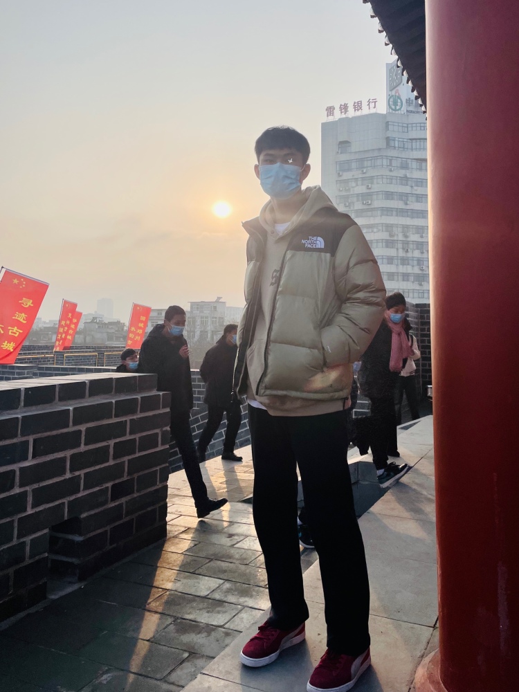 --浙江省·杭州市·余杭区-快手-比较擅长穿搭 有一丢丢模特经验  擅长网拍买家秀主要接寄拍送拍单 有意联系一下