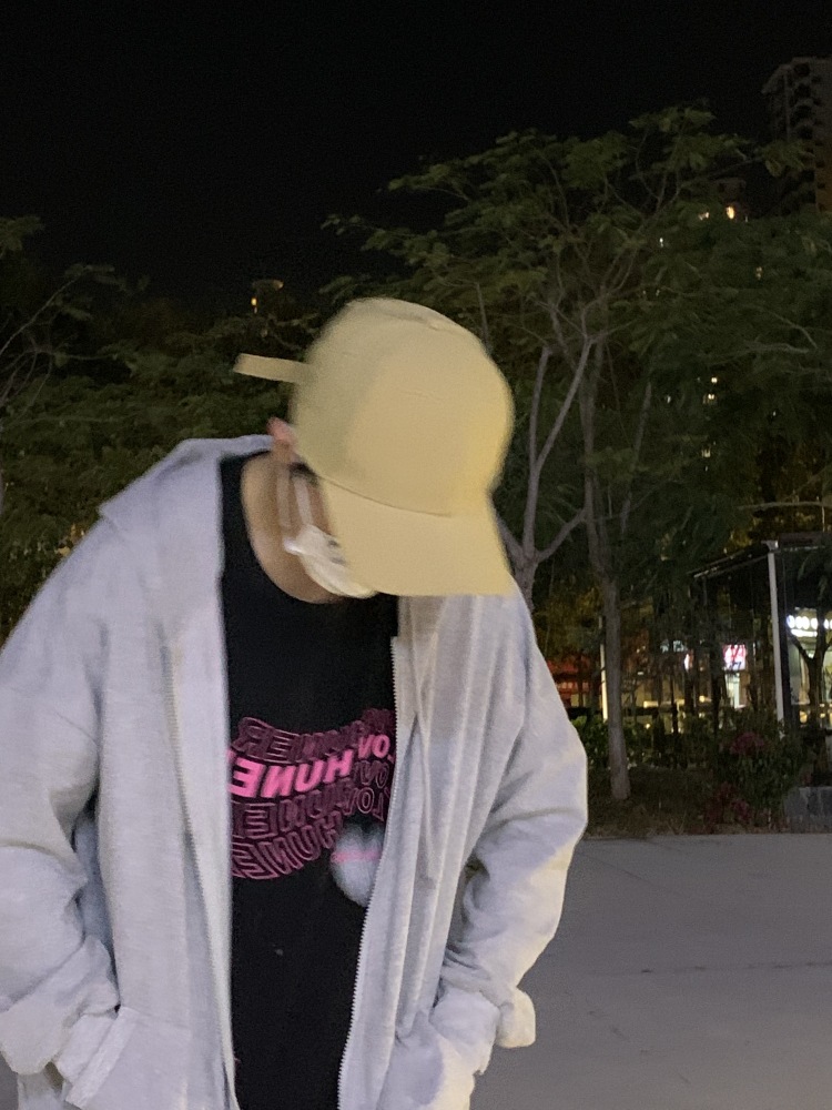Xxxxxxxxz-广东省·东莞市·清溪镇-抖音 微博 某红薯-学生  高中在读 17岁 接寄拍 可拍衣服裤子帽子 有需要合作 。1111