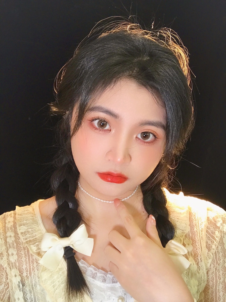 果果-广东省·深圳市·龙华区--平时喜欢拍照,有买家秀拍摄经验。自己也有相机会拍照、会修图,性格好