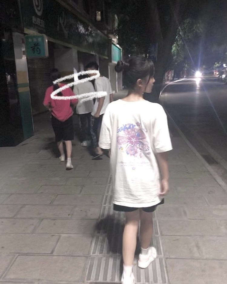 Y-云南省·丽江市·华坪县-快手-大家好!
素人一枚,可接买家秀、寄拍、手模、瞳模,会修图,会拍小视频,出片率高,欢迎各位商家咨询。
适合风格:甜美、可爱、淑女、辣妹
身高:165CM
体重:45kg
坐标:云南省·丽江市·华坪县