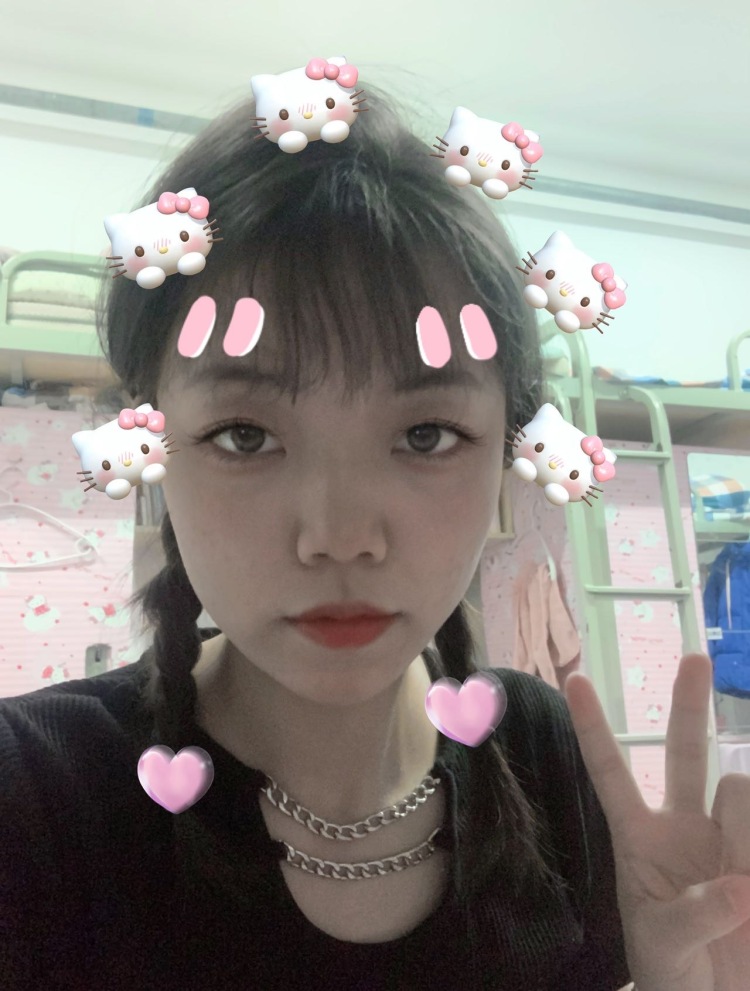 小嘎-河南省·郑州市·金水区-抖音，某红薯，微博-买家秀，寄拍，模特，有鸡排经验，有粉丝数，学习过模特，会拍照，会修图，会剪辑视频