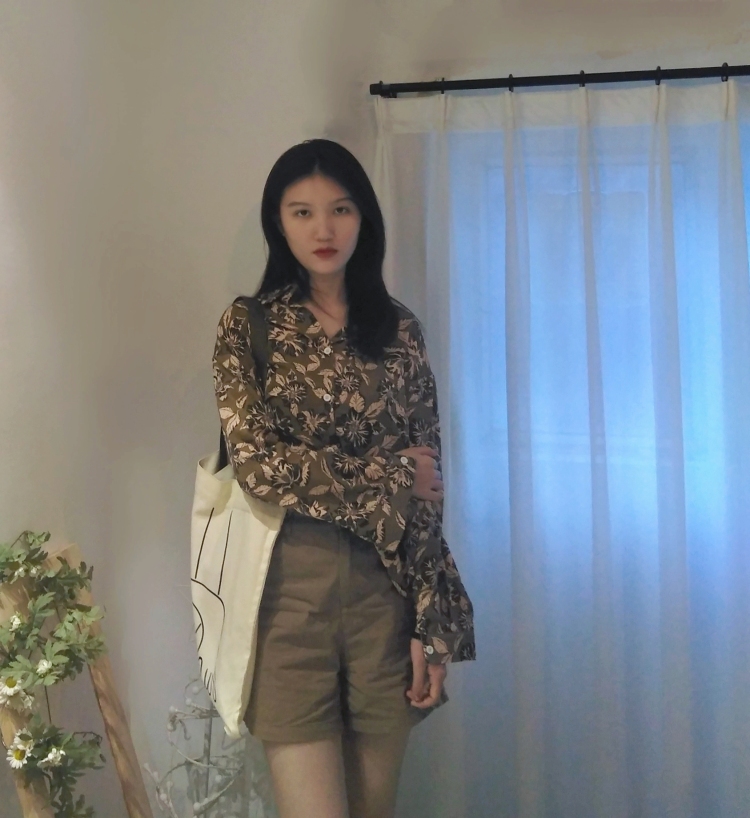屋里小卢-广东省·广州市·增城区-某红薯、微博-本人身高167/体重95，爱好拍照，P图技术可（照片有质感），工作认真负责。