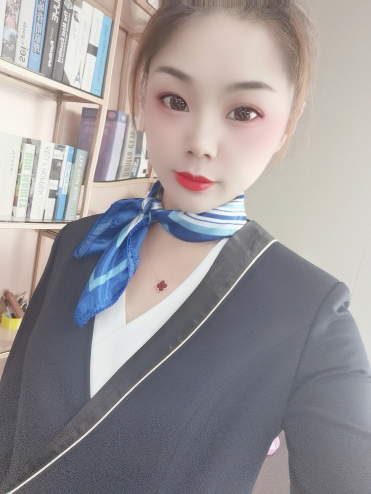 Augenstern🌸-江苏省·苏州市·太仓市-抖音-身高170，体重115，可接寄拍，买家秀，小视频制作。可甜可盐。