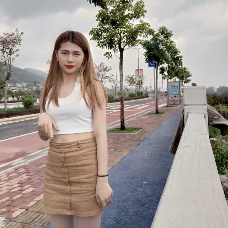 H~-广西壮族自治区·贵港市·桂平市-抖音-各种风格随意切换,出图快.爱拍照,身材一般,160/97.很多空余时间,只是兴趣爱好对合作费用没有太大要求,佛系寄拍