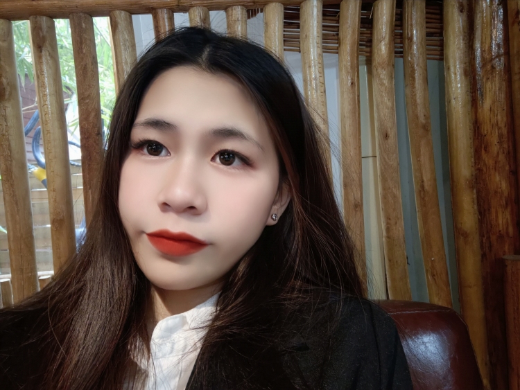 H~-广西壮族自治区·贵港市·桂平市-抖音-各种风格随意切换,出图快.爱拍照,身材一般,160/97.很多空余时间,只是兴趣爱好对合作费用没有太大要求,佛系寄拍