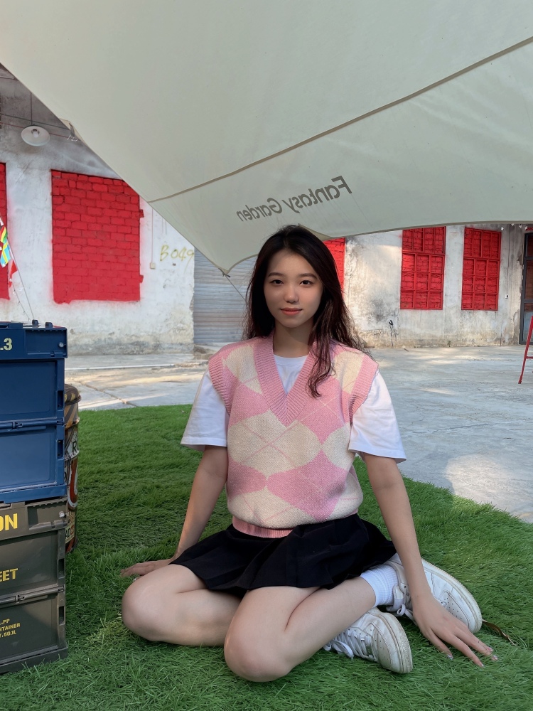 猫的树-海南省·儋州市·那大镇-微博 某红薯 -身高164/体重94
热爱拍照 会p图
驾驭多种风格
性格好 有责任心