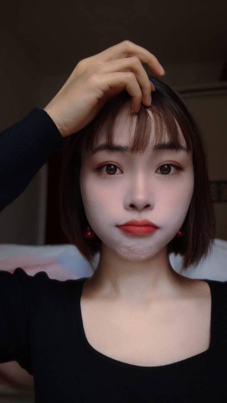 咚咚蒋-贵州省·贵阳市·南明区-微博-我是一名新手,平常喜欢拍照,会修图,身高152,体重82斤,风格多变,想试一下寄拍和买家秀(饰品,服装)