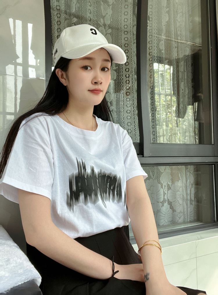 独瘾-江苏省·常州市·金坛区-抖音 美图秀秀 快手 ***-接拍各种买家秀 女装 或者各种女士饰品都可以 会p图 不墨迹出 图快 不满意可重拍