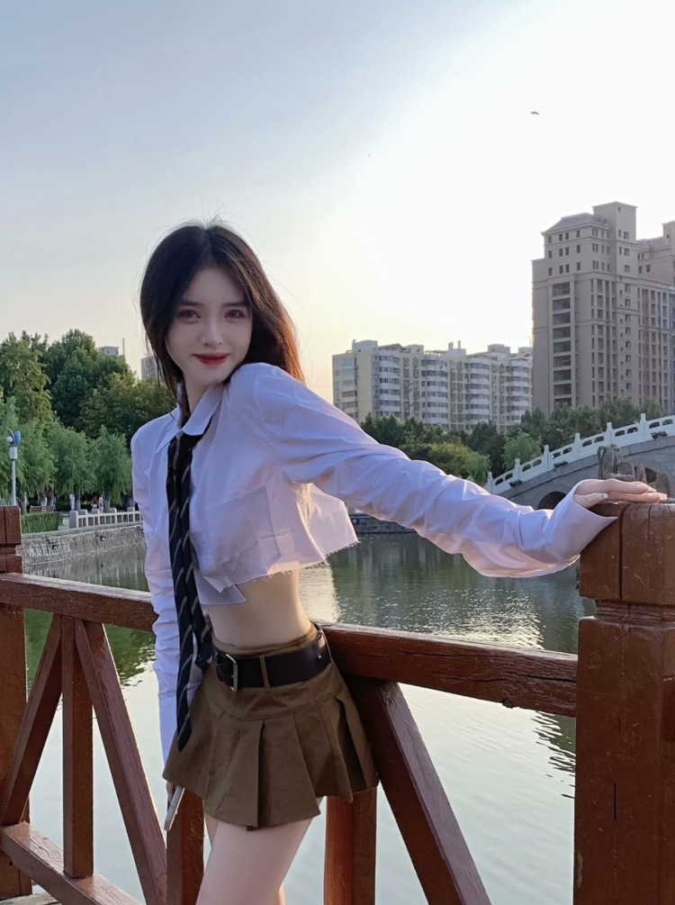 l-河南省·郑州市·金水区--抖音快手微博某红薯都可分享 美妆类服装类产品类推广都可以 有意向可以和我本人详聊
