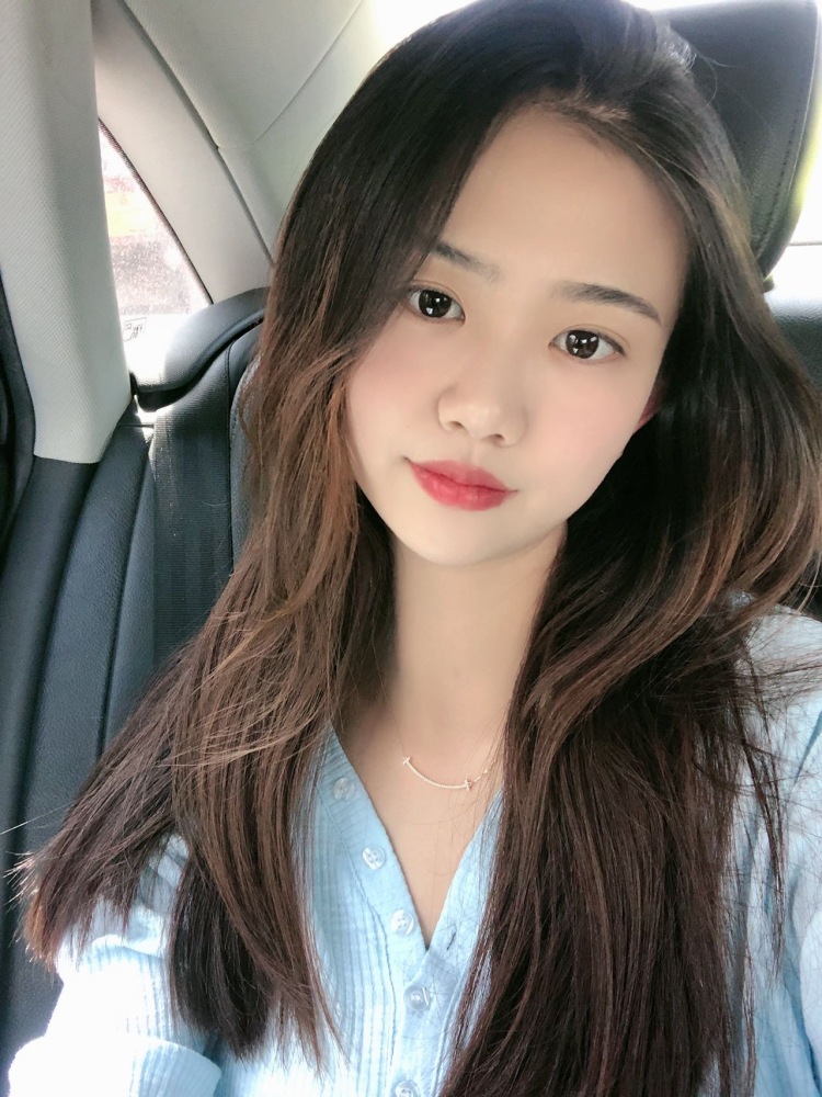 Q-河北省·石家庄市·长安区-抖音 微博 快手-新人新人新人
 身高165 体重48
 大长腿 
 可做寄拍
 各种风格