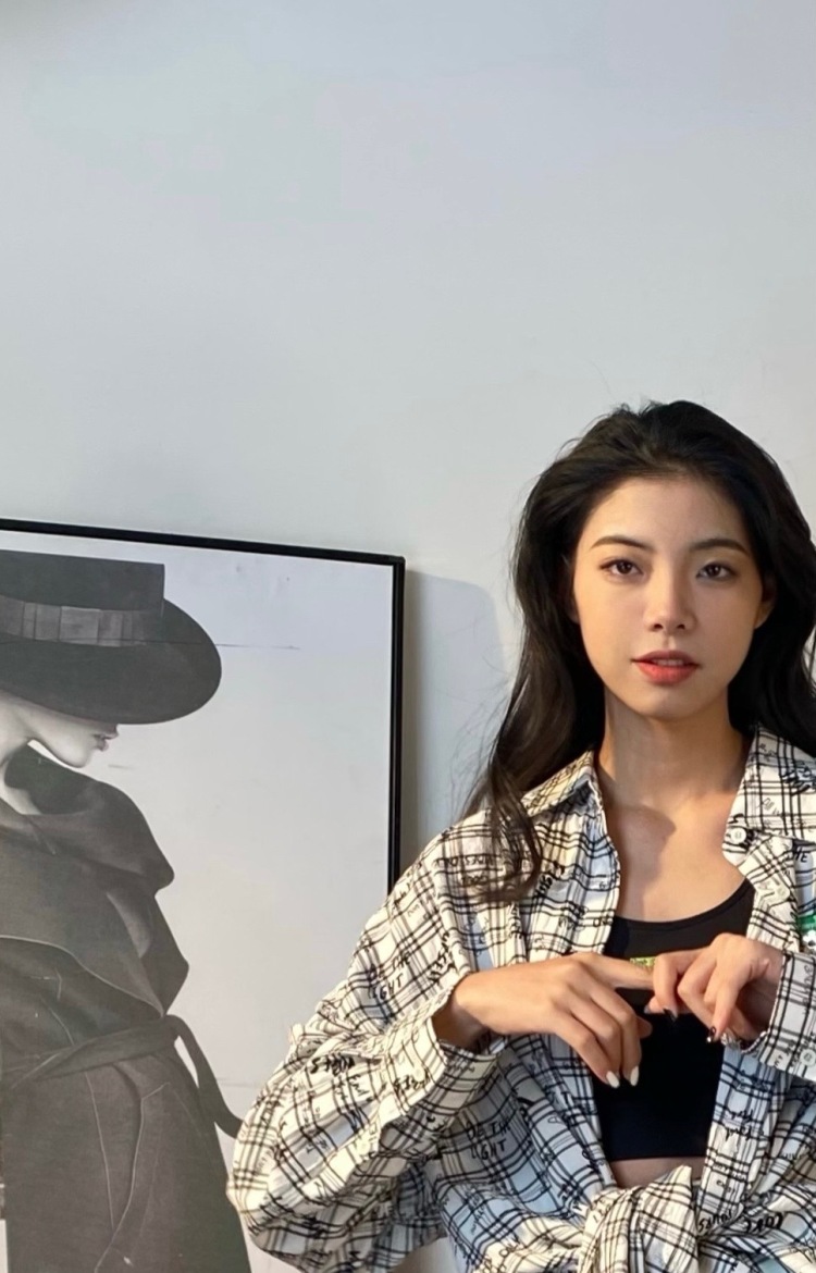 我爱王若凡-河南省·驻马店市·西平县--买家秀拍摄 有女装带货主播经验以及抖音女装展示视频拍摄经验