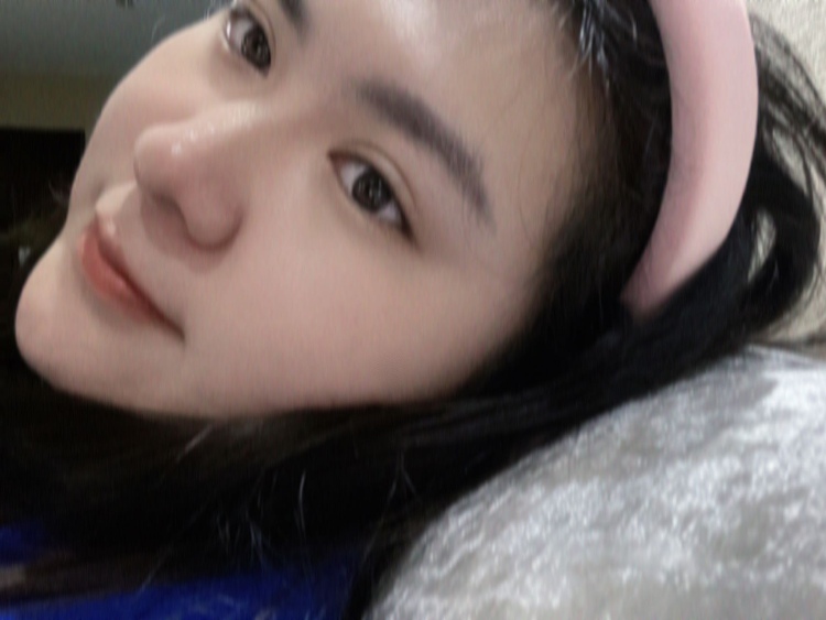 wlzy💕-河南省·许昌市·魏都区--可接各种买家秀,可接大码寄拍,化妆品,会P图,各位老板康康我