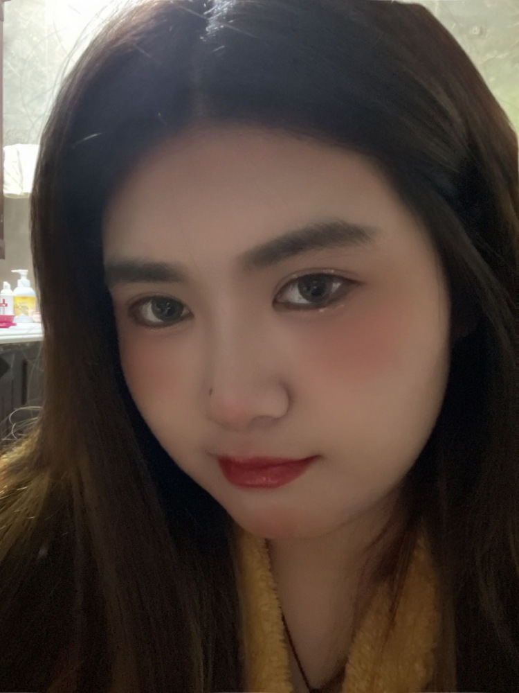wlzy💕-河南省·许昌市·魏都区--可接各种买家秀,可接大码寄拍,化妆品,会P图,各位老板康康我