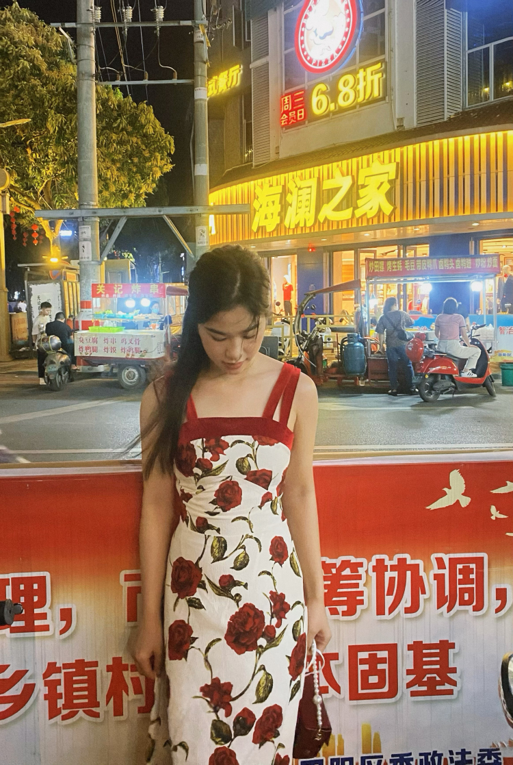 嘉嘉-广西壮族自治区·百色市·田阳区--喜欢舞蹈 热爱拍照 最希望能拍到运动型的服装 可以拍到满意交片
身高163左右 体重110
抖音账号:酒后少女
粉丝数:840