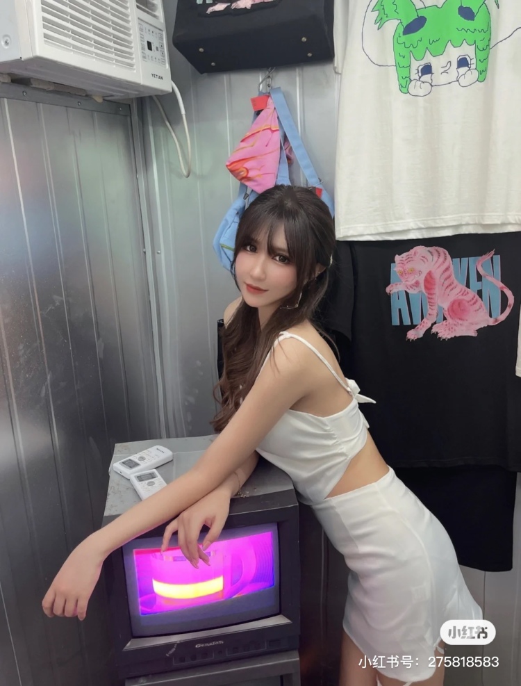 悦宝宝🎀-河南省·郑州市·二七区--身高165 体重50 擅长美妆 街拍 婚样 寄拍 约拍 探店拍摄 抖音粉丝2000➕ 会修图会拍照 可接首饰美瞳 寄拍