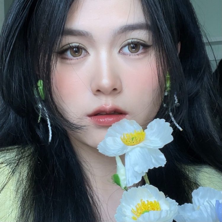  -山东省·青岛市·城阳区-抖音-喜欢化妆,拍照,穿搭。可接买家秀,平面模特,探店等,出图快,好沟通