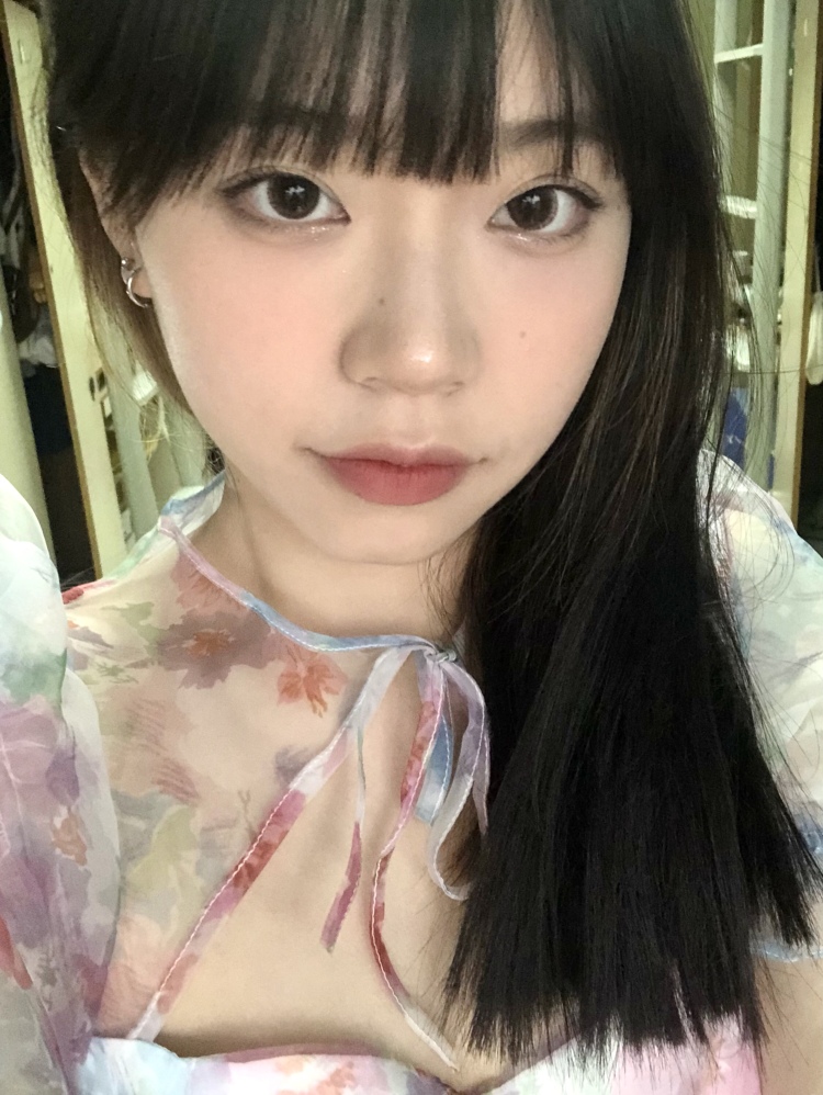 BarbiE🧸-浙江省·宁波市·鄞州区--化妆、穿搭、vlog拍摄、摄影、剪辑都可以 本人相貌端正
160 90斤
可接化妆品 衣服 饰品 都可以
不接暴露的衣服
出图效果保证满意