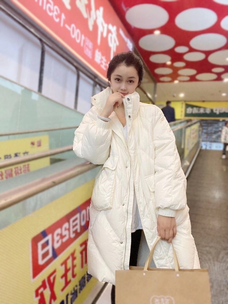 李逗逗-山东省·德州市·齐河县--接寄拍   衣服  鞋子等都可接
自己会拍照   会p图   各样风格都能驾驭
身高168   体重110
年龄：25
身高：168CM
体重：55KG
坐标：山东省·德州市·
# #素人# #网红#