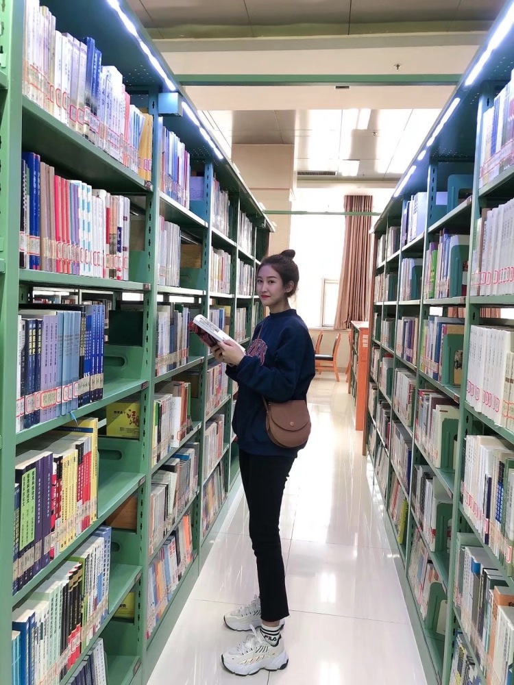 甜桃*ﾟ🍑-河北省·沧州市·运河区--接寄拍 赠拍 各种平台买家秀，身高166，体重103斤。