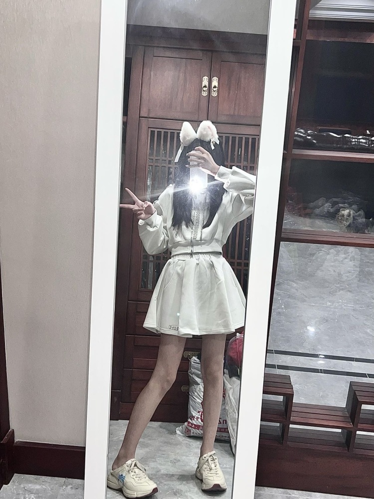 小树发芽了^-辽宁省·营口市·鲅鱼圈区--体重80 身高160出片快 可拍各种风格 首饰 包包 衣服等都可