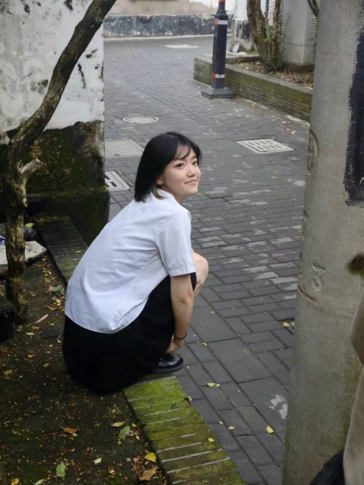 屋及乌-江苏省·南通市·通州区-抖音、某红薯、微博-希望有品位的金主爸爸看到我,想做寄拍模特,想赚些生活费,不想一直伸手问家里要钱,骗子绕道,会p图,谢谢