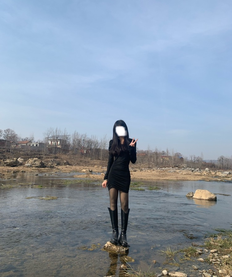 11-山东省·青岛市·黄岛区-抖音 快手-163 44kg 会化妆 会拍照 会p图 时间自由 什么风格都可以 在短视频平台有一些粉丝基础