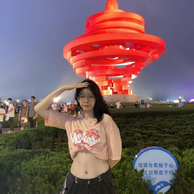 温柔乡-山东省·潍坊市·坊子区-抖音，某红薯-我今年17岁，身高172cm，体重52kg，我是一名素人模特，喜欢拍照，摄影。脚踏实地，诚实守信，期待与你的合作。