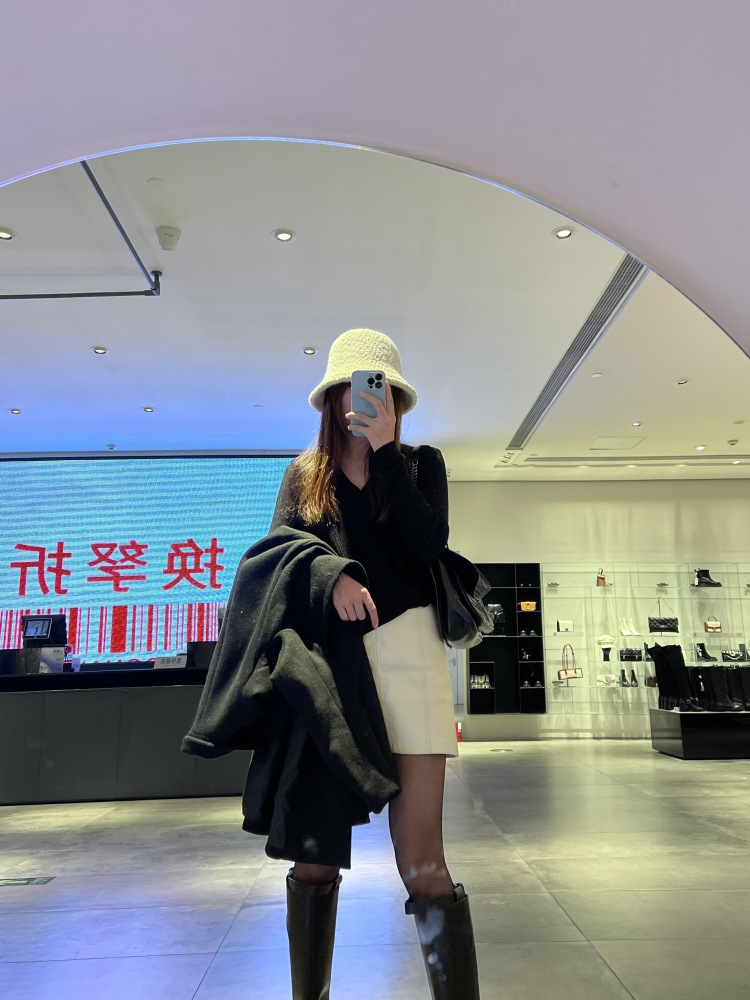 Cathy-上海市·上海市·嘉定区-抖音 某红薯 b站 快手 微博-身高:170
体重:53kg
三维：85 67 95
身材好颜值佳，可塑性强，配合度高
高效便宜性价比高，价格可沟通
会化妆，会搭配，会跳舞，会后期，可辣可甜
寄拍/置换：美妆 衣服 饰品等