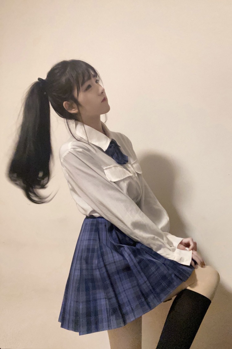 阿斯巴甜-山东省·济宁市·曲阜市-抖音-接寄拍.身高160.体重44kg.小裙子,上衣,外套。校园风,日杂风都可