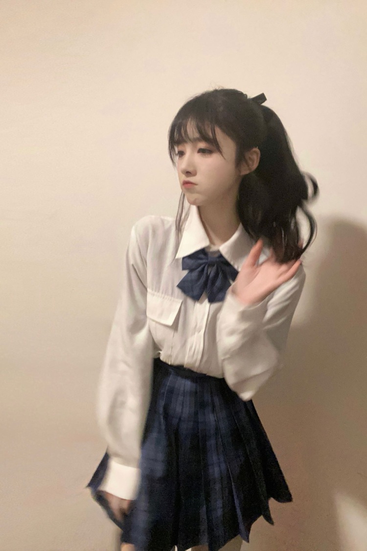 阿斯巴甜-山东省·济宁市·曲阜市-抖音-接寄拍.身高160.体重44kg.小裙子,上衣,外套。校园风,日杂风都可