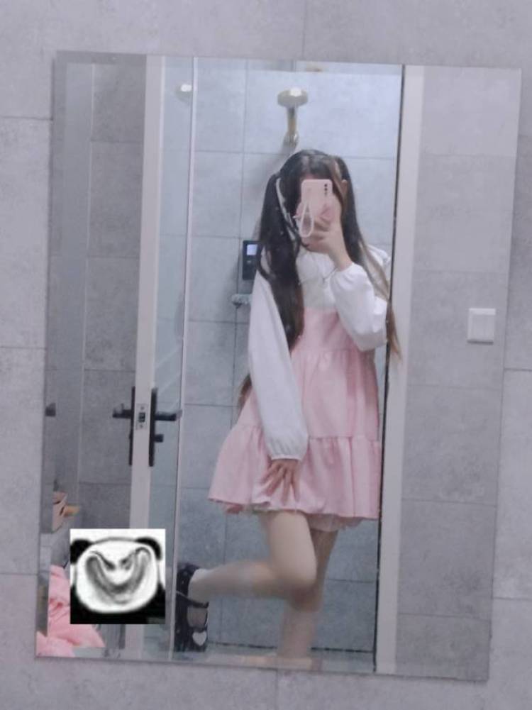 潇潇不是萝莉!-山东省·烟台市·海阳市-快手-接寄拍,反图快,会批图
适合小个子可爱风,不露脸对镜自拍
jk,洛丽塔,吊带裙,小裙子